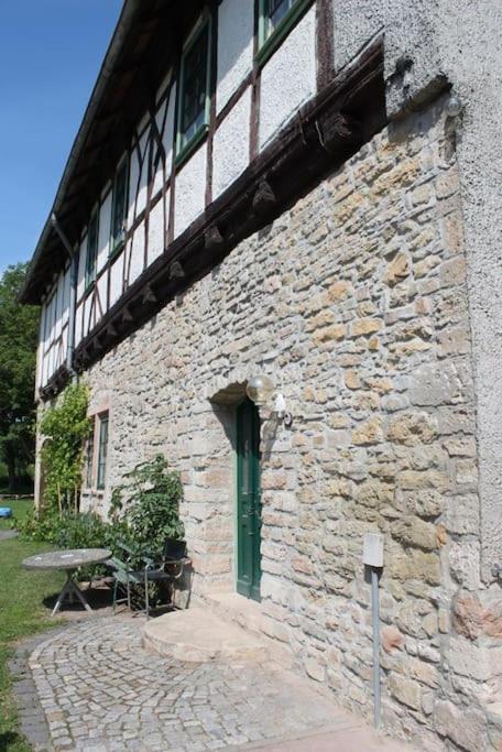 Ruhige Ferienwohnung Im Gutshaus Niederorschel Bagian luar foto